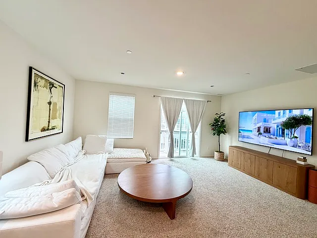 2267 Glacier St — Photo 3