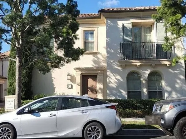 61 Cactus Flower, Costa Mesa, CA 92620