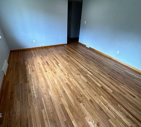 4th image of 105 Greenlea Dr