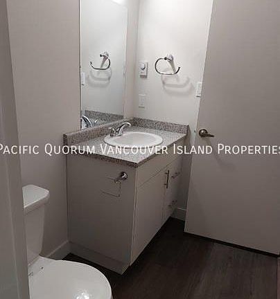 2nd image of 430 5th St #202