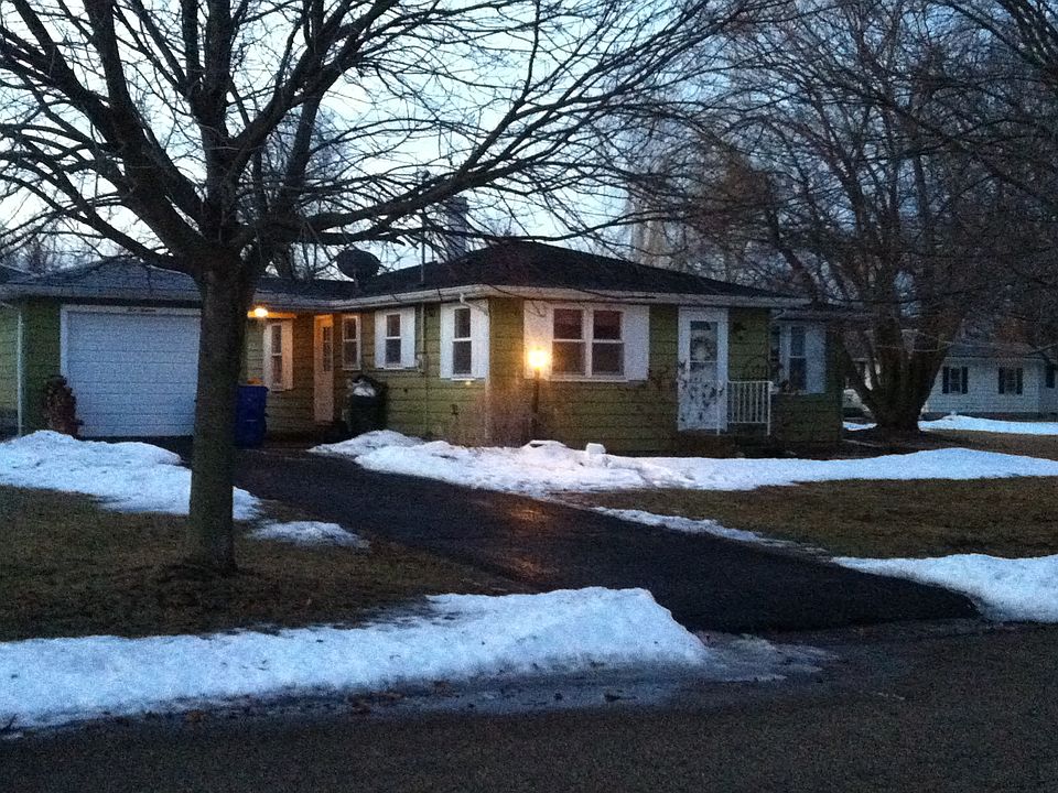 1st image of 516 W Ash St