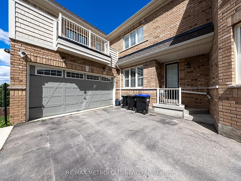 36 Michaelis St — Photo 47