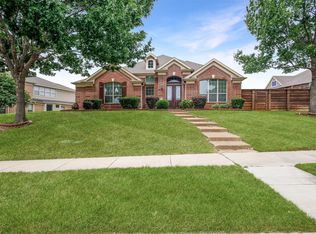3001 Knightsbridge Ln, Garland, TX 75043