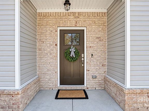 2nd image of 233 Sonoma Drive
