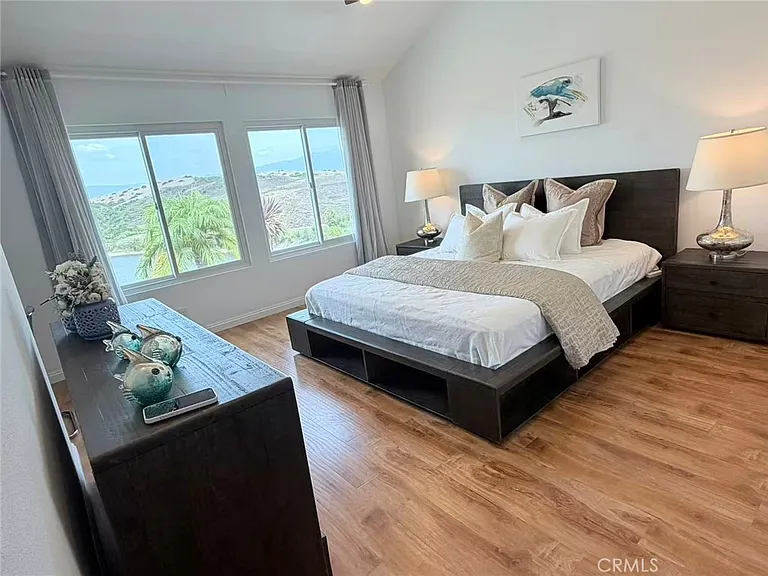 27 Sarena — Photo 12
