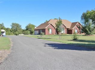 12315 SW 40th St, Yukon, OK 73099