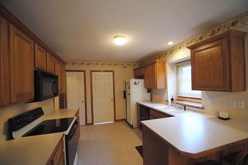 5th image of 8621 N Christian Ave