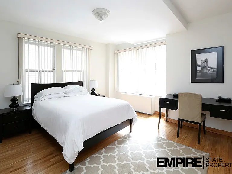 150 W 51st St #1530 — Photo 6