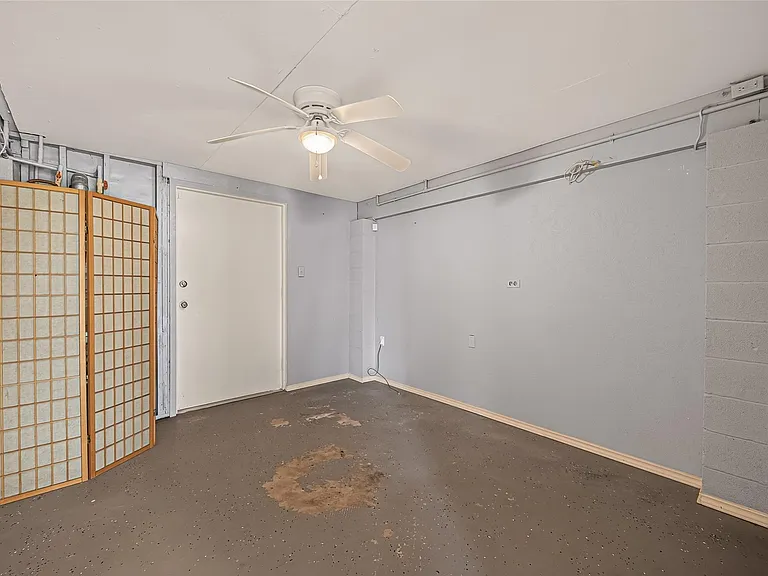 674 Warsaw St — Photo 35