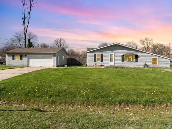 3407 Cramer Rd, Bay City, MI 48706