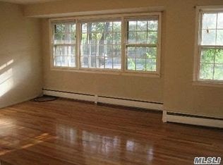 290 Oakwood Rd, Huntington Station, NY 11746