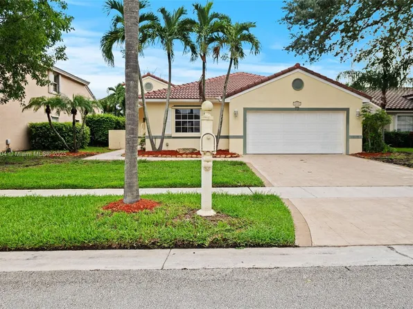 18845 NW 1st St, Pembroke Pines, FL 33029