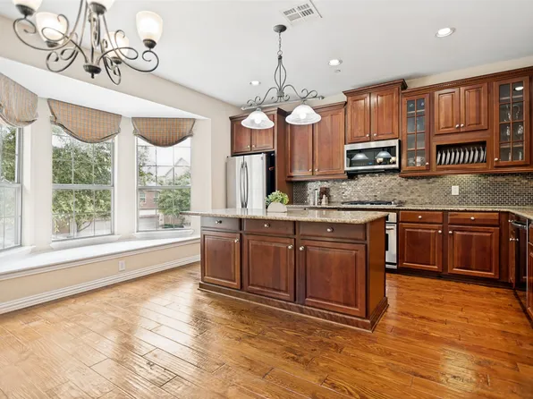 2634 Chambers Dr, Lewisville, TX 75067