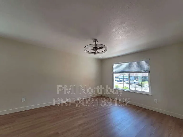 2080 Diamond Way — Photo 3