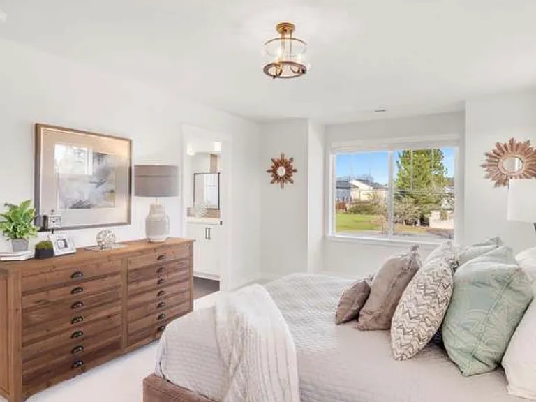 4246 SE McKenzie Ave — Photo 8