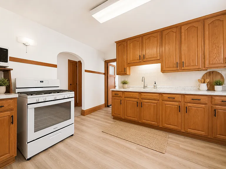 1439 S 88th St — Photo 5