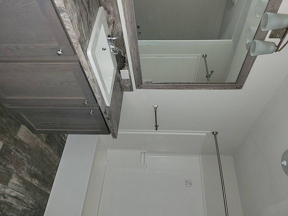 5th image of 38051 Johannes Dr #558