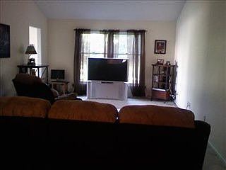 1st image of 654 Breezewood Ln