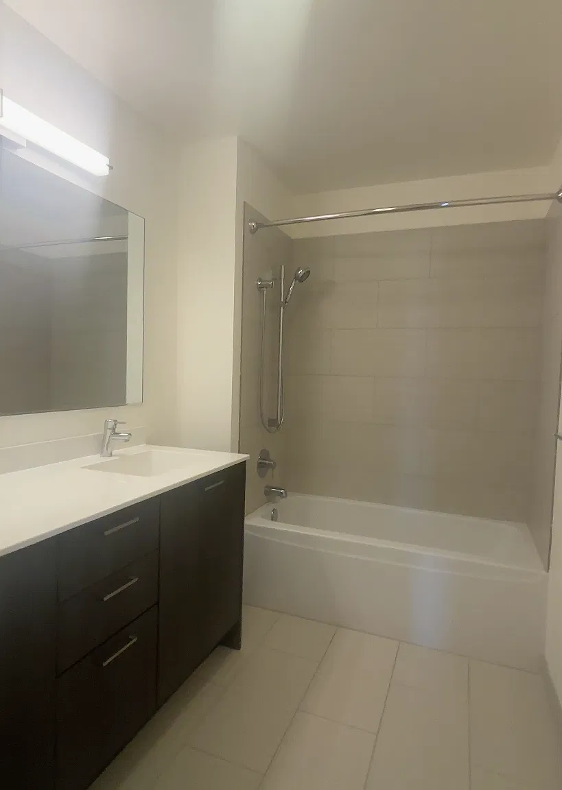 1 bed, 750 sqft, $2,450 — Photo 3
