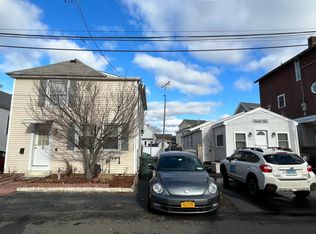 17 Blair St, Milford, CT 06460