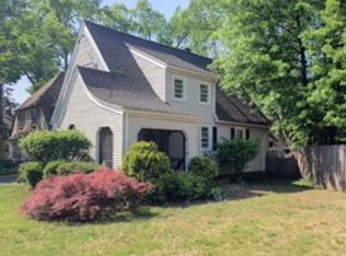 423 Allen St, Springfield, MA 01118