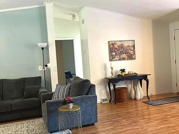 4th image of 400 N Fork River Rd