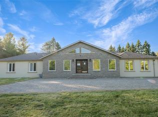 8 Ridgewood Dr, Richmond Hill, ON L4E 3M1