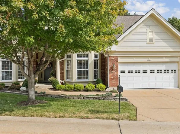 15903 Picardy Meadow Ct, Chesterfield, MO 63017