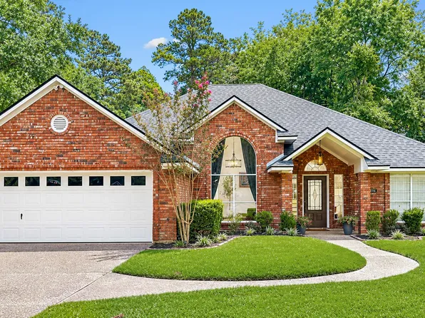 107 Spyglass Hill Dr, Benton, LA 71006
