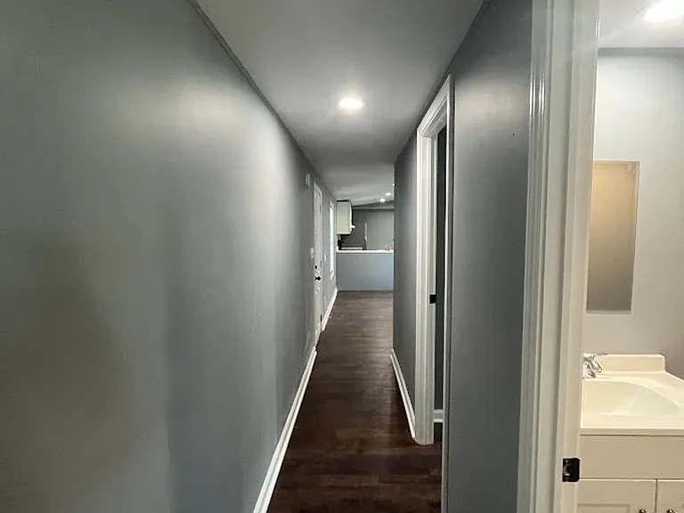 5613 Hardwick Ln — Photo 12