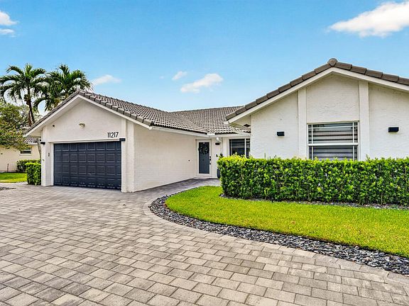 5th image of 11217 NW 12th Court