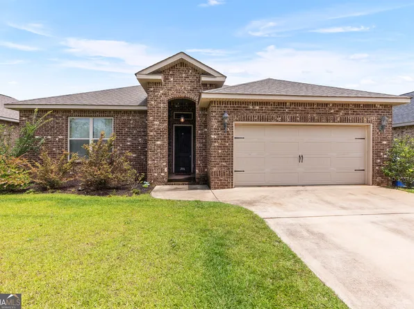 206 Barnyard Way, Perry, GA 31069