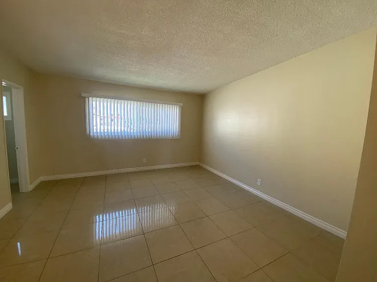Large bedroom with walk-in closet