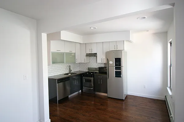 Rented by Peace of Mind Realty | media 17