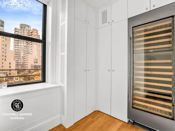 270 West End Avenue image 5 of 9