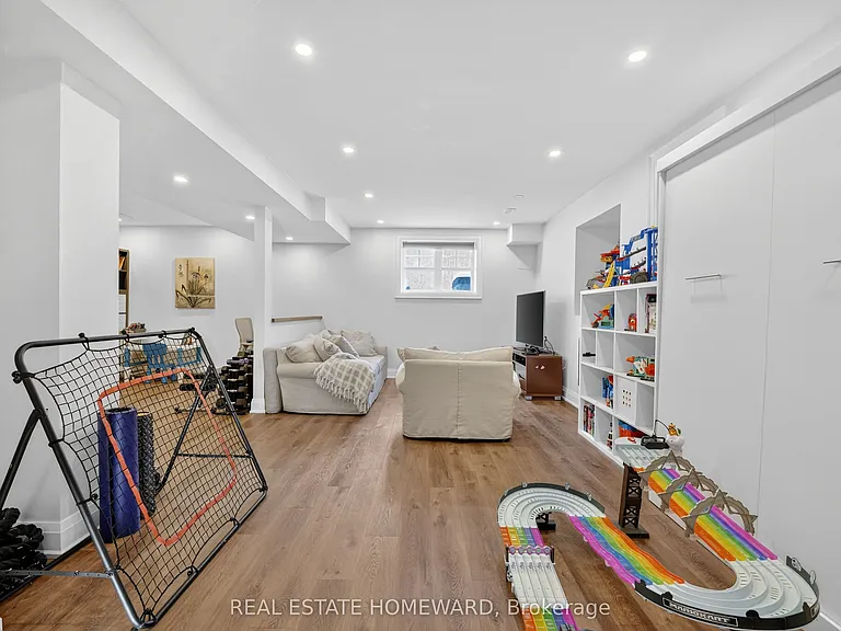 3329 Vernon Powell Dr — Photo 32