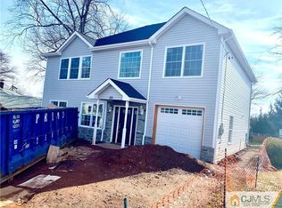20 Windsor Rd, Edison, NJ 08817