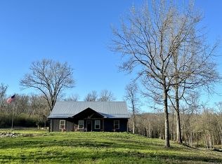 1495 Old Tva Rd, Columbia, TN 38401