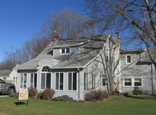 549 Lake Dr, Coldwater, MI 49036