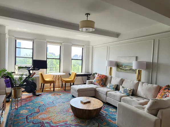 415 Central Park West image 1 of 11