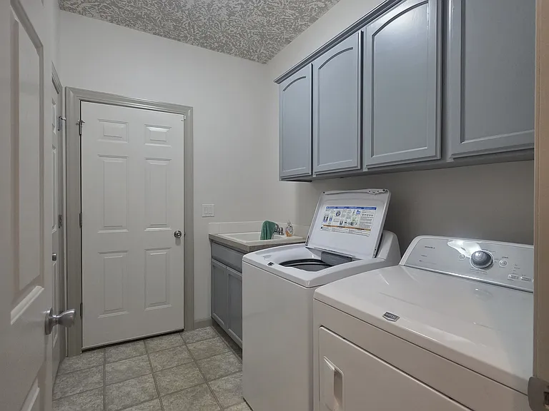 4373 Hearth St NE — Photo 28