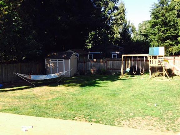 4th image of 11241 108th Ave NE
