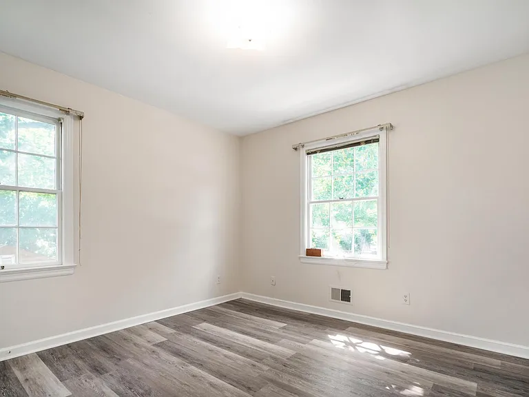4056 Massie Ave — Photo 15