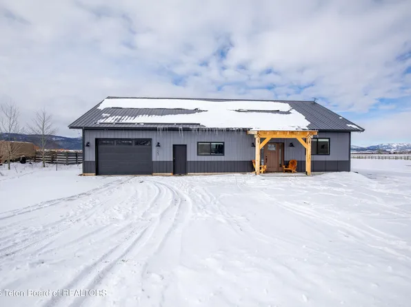 123 E Circle Dr, Thayne, WY 83127