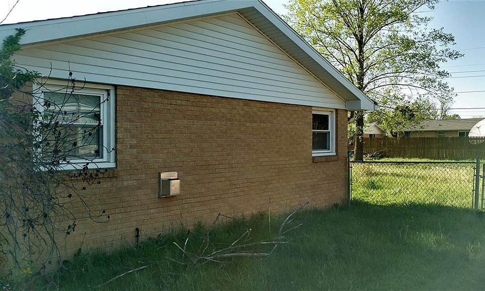 2nd image of 308 Slack Dr