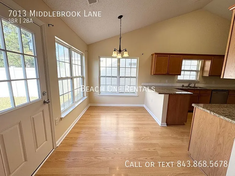 7013 Middlebrook Ln — Photo 9