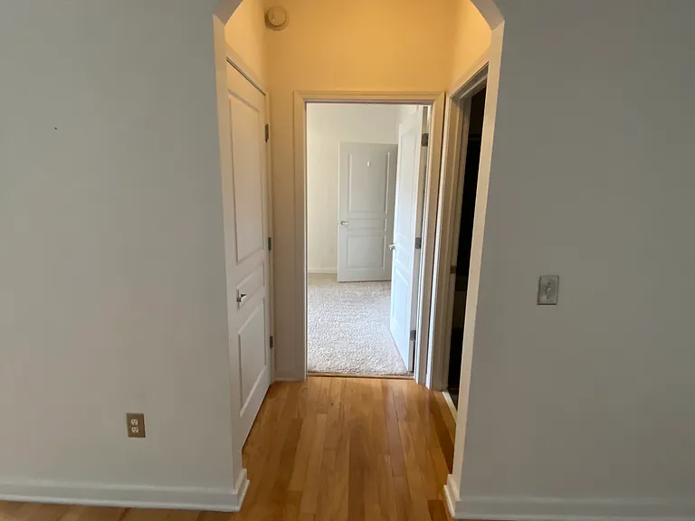 3000 Vanderbilt Pl #320 — Photo 3