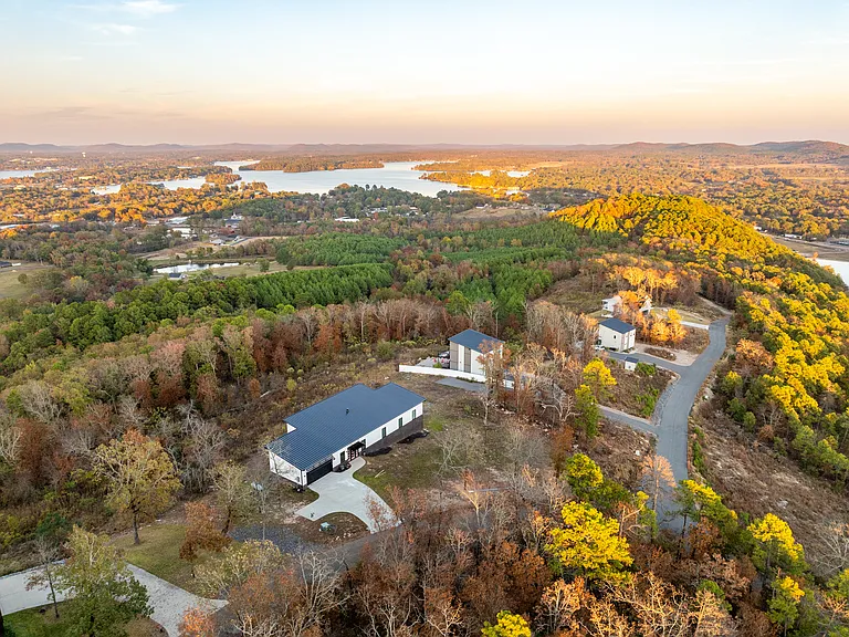 628 Mount Riante Rd — Photo 8