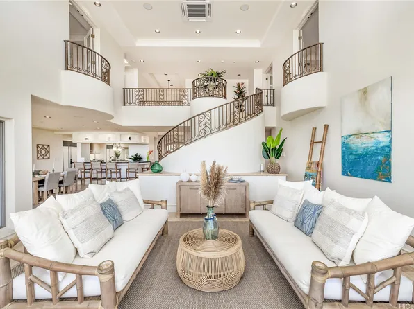 3857 Poka St, Honolulu, HI 96816