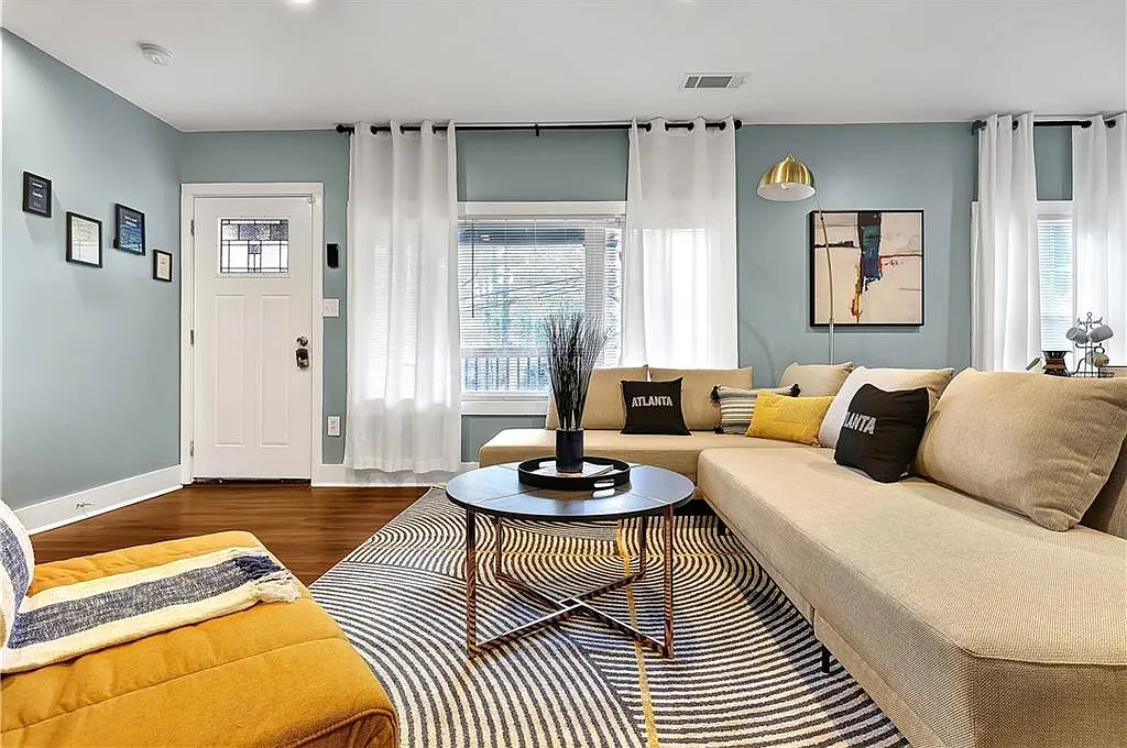 4 bed, 3.5 bath, $3,500 — Photo 4